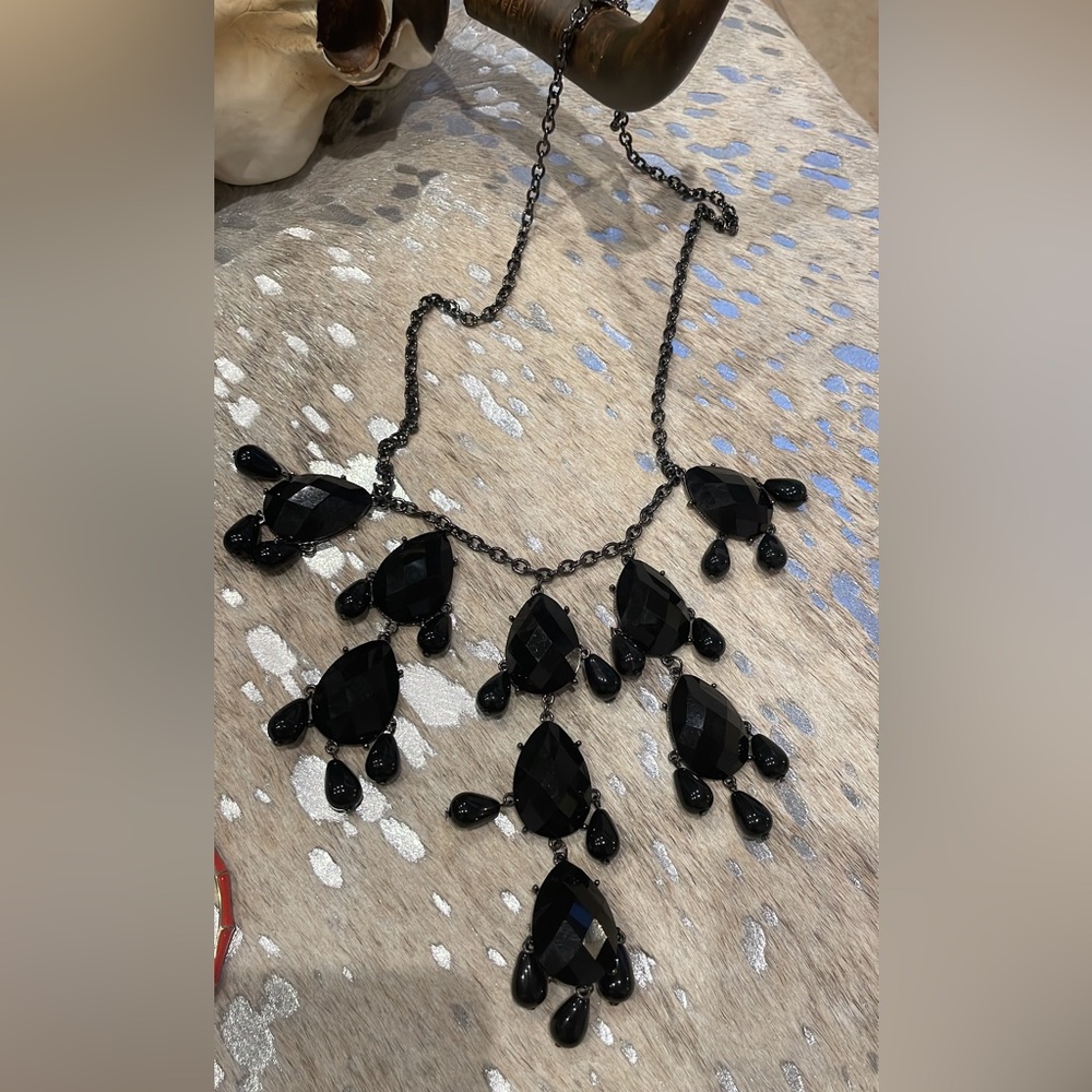 Black drop necklace
